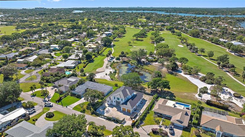 Picture of 325 N Fairway N, Tequesta FL 33469