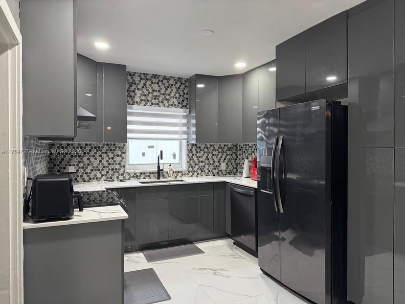 Picture of 285 NW 45Th St, Miami FL 33127