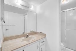 Picture of 500 Three Islands Blvd # 711, Hallandale Beach, FL 33009