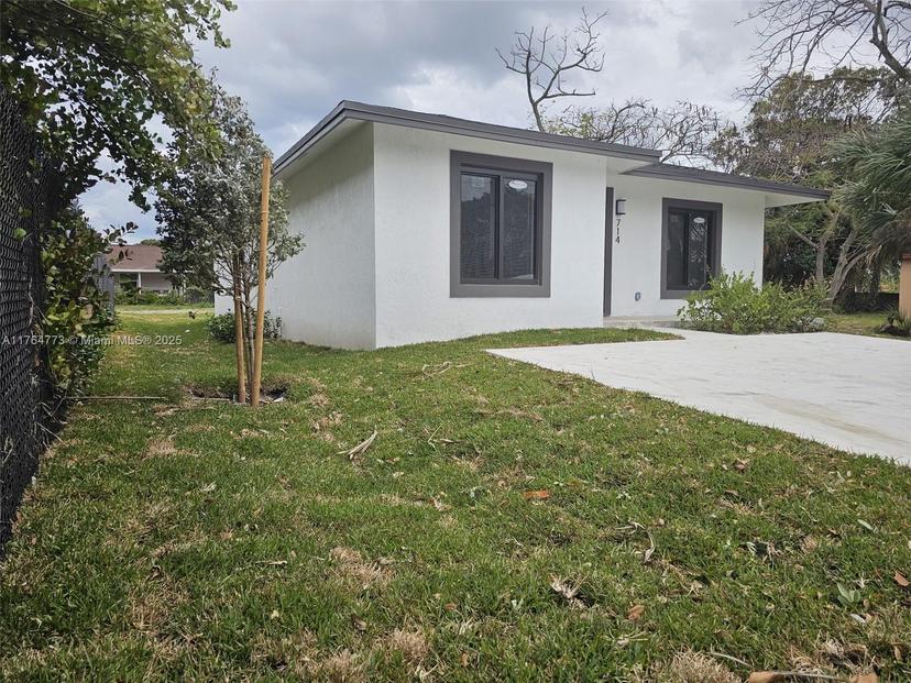 Picture of 714 NW 4Th Ave, Pompano Beach FL 33060