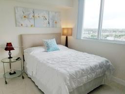 Picture of 1871 NW S River Dr # 1205, Miami, FL 33125