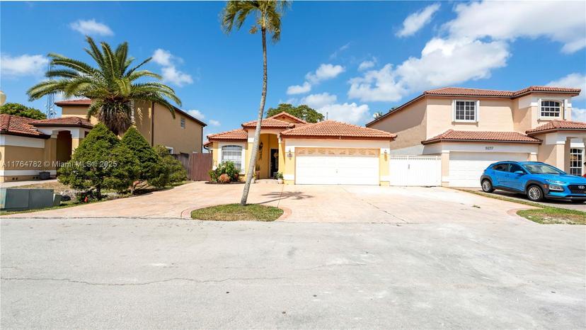 Picture of 8241 NW 201St Ter, Hialeah FL 33015