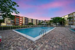 Picture of 1710 NE 191St St # 3, Miami, FL 33179