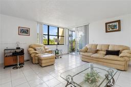 Picture of 20401 NE 30Th Ave # 8, Aventura, FL 33180