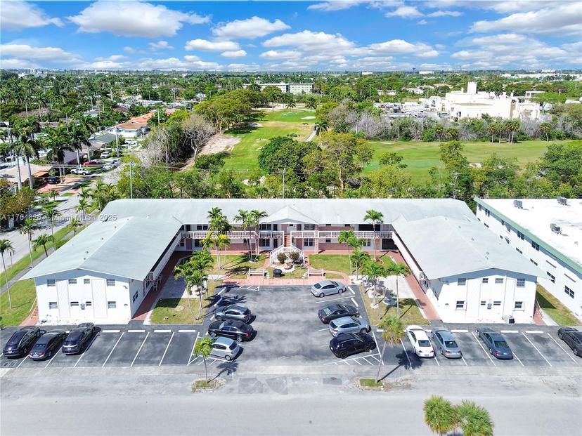 Picture of 1300 N 12Th Ct # 6A, Hollywood FL 33019