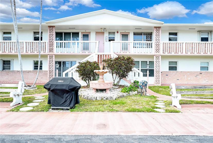 Picture of 1300 N 12Th Ct # 6A, Hollywood FL 33019