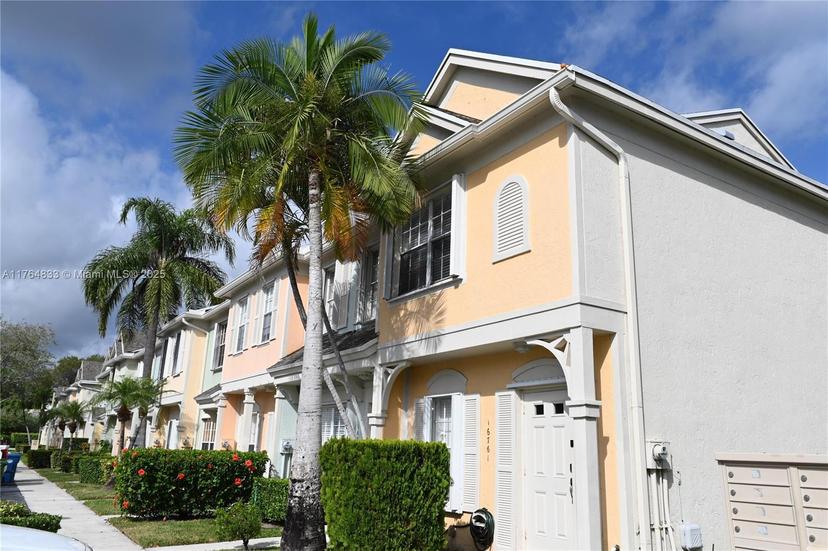 Picture of 16761 Hemingway Dr # 16761, Weston FL 33326