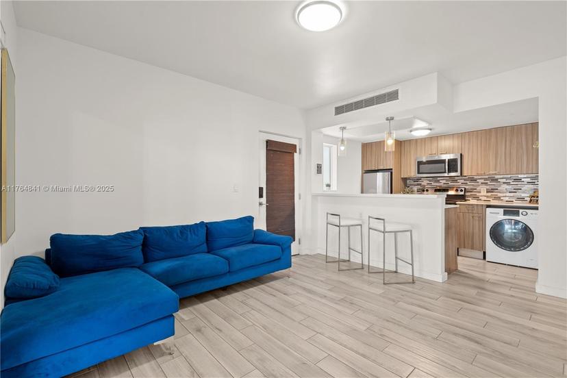 Picture of 740 Meridian Ave # 11, Miami Beach FL 33139