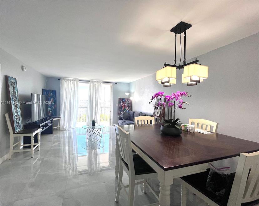 Picture of 2930 Point East Dr # E606, Aventura FL 33160