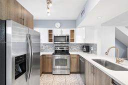 Picture of 7270 Gary Ave, Miami Beach, FL 33141