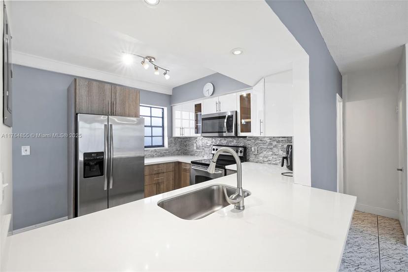 Picture of 7270 Gary Ave, Miami Beach FL 33141