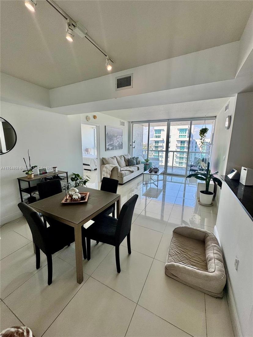 Picture of 1861 NW S River Dr # 2201, Miami FL 33125