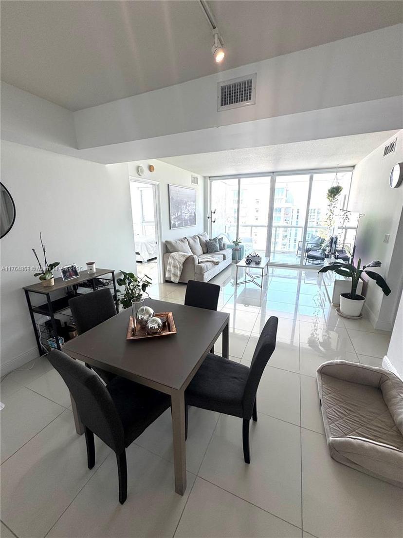 Picture of 1861 NW S River Dr # 2201, Miami FL 33125