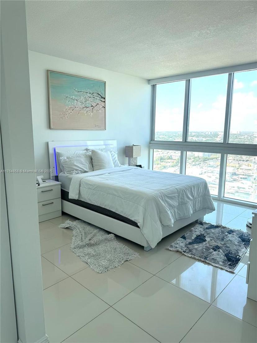 Picture of 1861 NW S River Dr # 2201, Miami FL 33125