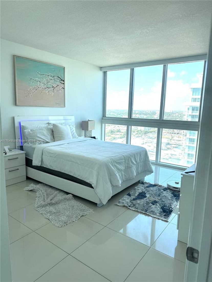 Picture of 1861 NW S River Dr # 2201, Miami FL 33125