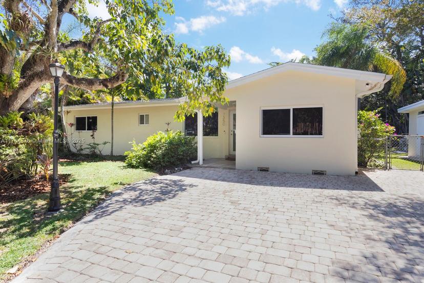 Picture of 7350 SW 96Th St, Pinecrest FL 33156