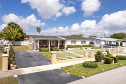 Picture of 1335 NW 188Th St, Miami Gardens, FL 33169