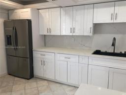 Picture of 18041 Biscayne Blvd, Aventura, FL 33160