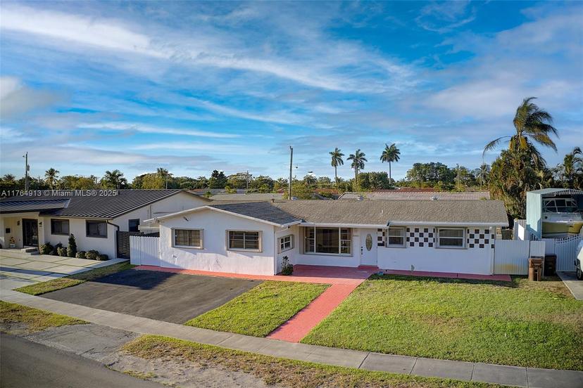 Picture of 841 W 50Th St, Hialeah FL 33012