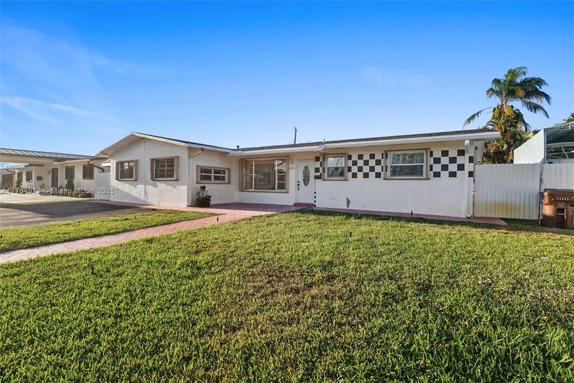 Picture of 841 W 50Th St, Hialeah FL 33012