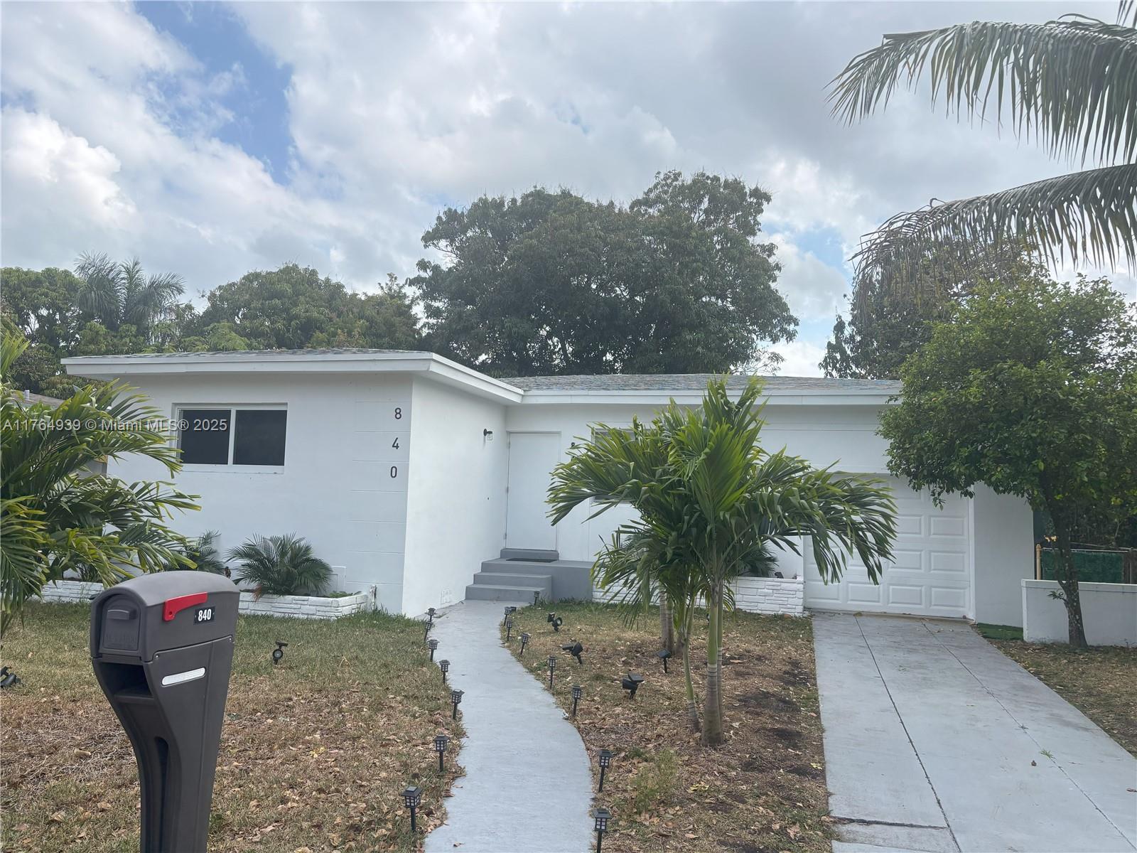 Picture of 840 NE 147Th St, North Miami, FL 33161