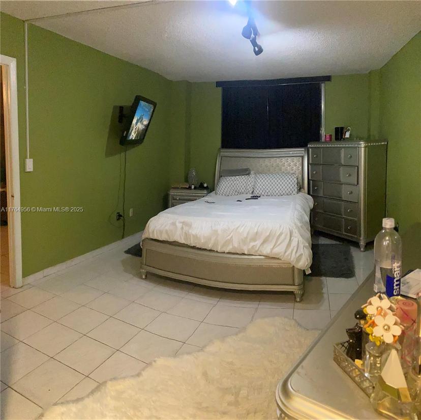 Picture of 15600 NW 7Th Ave # 515, Miami FL 33169
