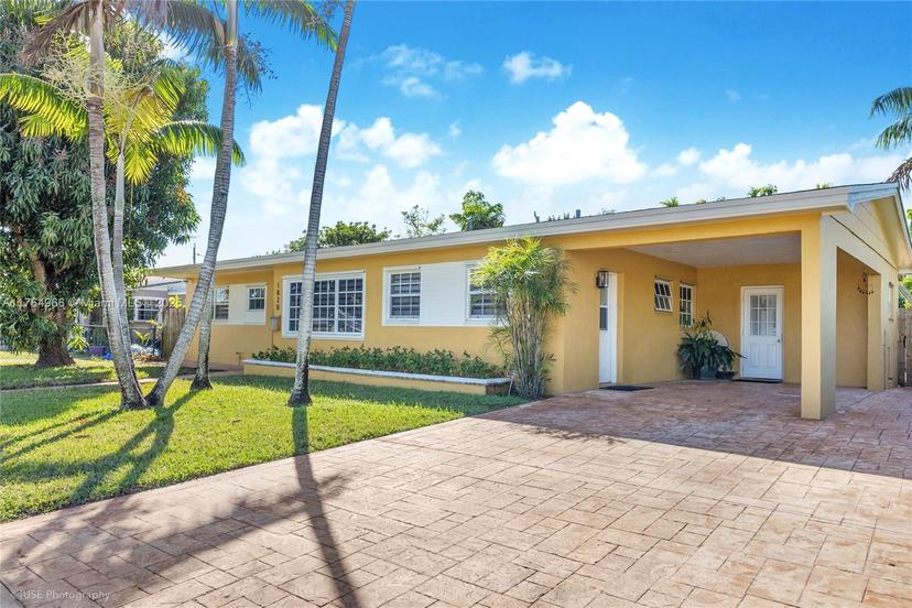 Picture of 1820 NW 190Th Ter, Miami Gardens FL 33056