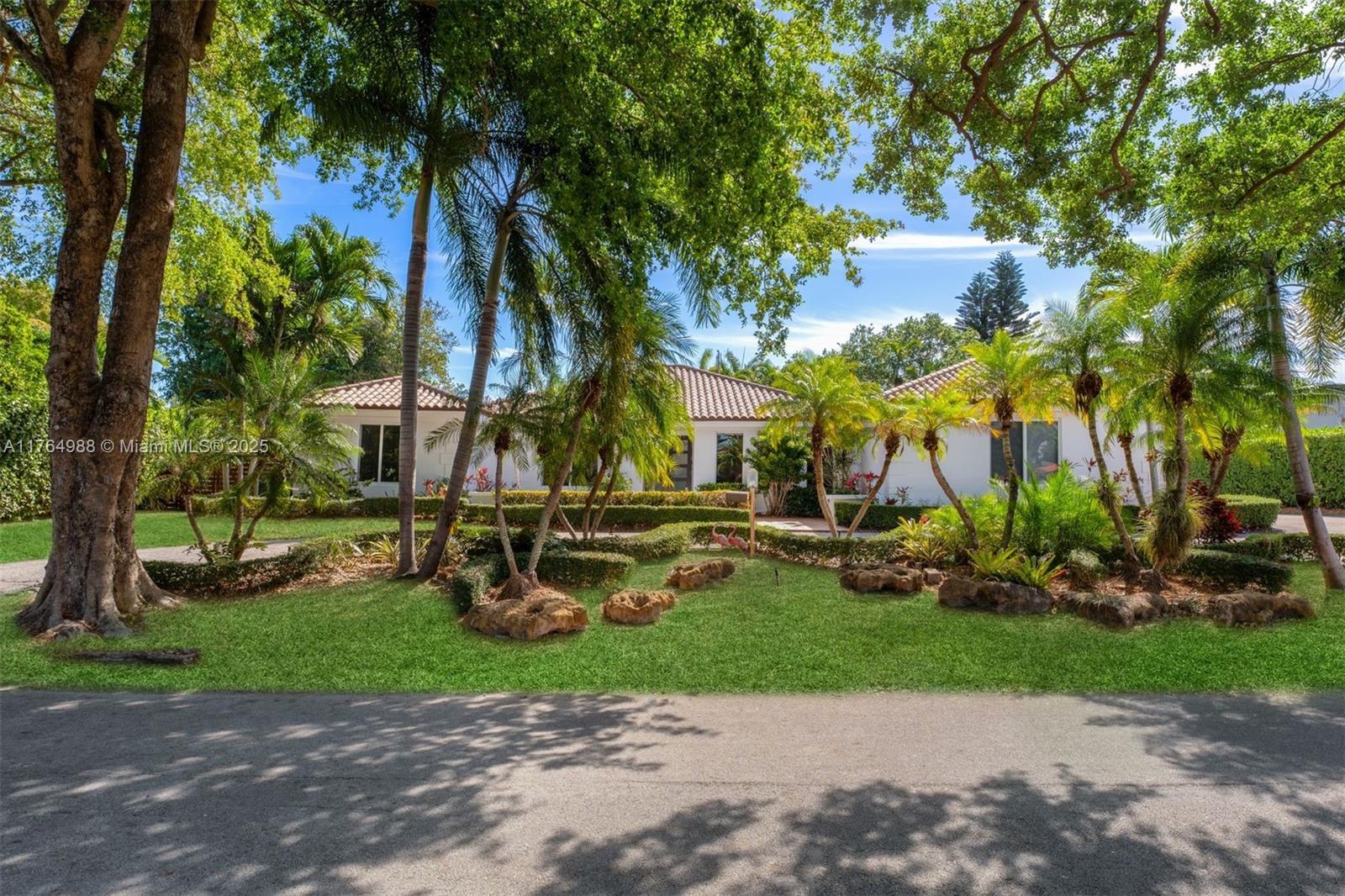 Picture of 13271 SW 57Th Ct, Pinecrest, FL 33156