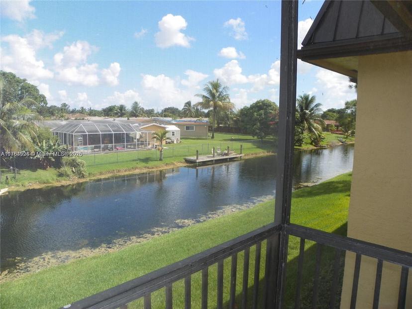 Picture of 9373 NW 1St Ct # 202, Pembroke Pines FL 33024