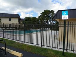 Picture of 9373 NW 1St Ct # 202, Pembroke Pines, FL 33024