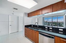 Picture of 1800 N Bayshore Dr # 4110, Miami, FL 33132