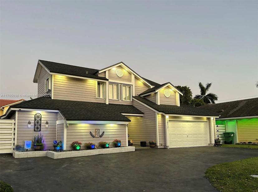 Picture of 13912 SW 103Rd Ter, Miami FL 33186
