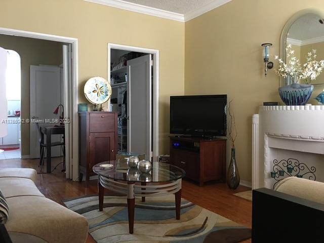 Picture of 750 Euclid Ave # 8, Miami Beach FL 33139