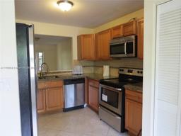 Picture of 216 Lakeside Cir, Sunrise, FL 33326