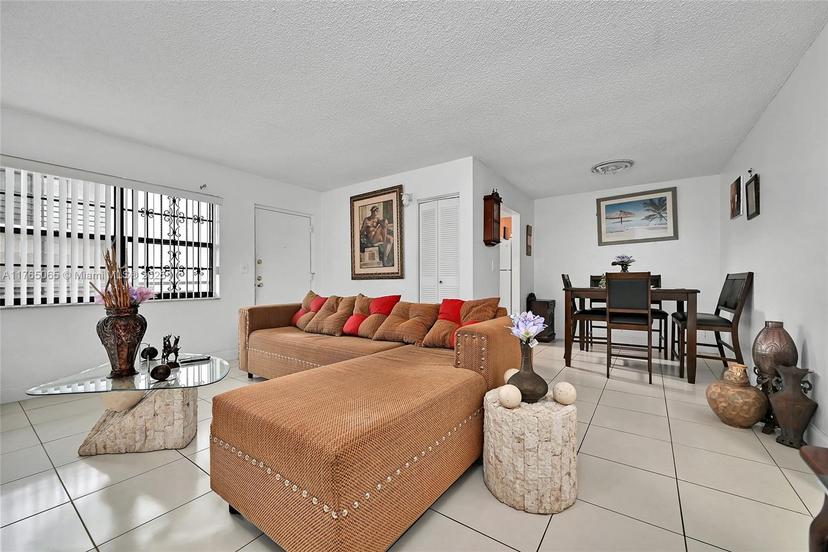 Picture of 13500 NE 3Rd Ct # 324, North Miami FL 33161