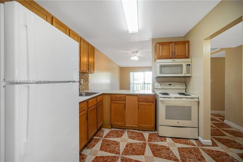 Picture of 15205 NE 6Th Ave # D111, Miami FL 33162