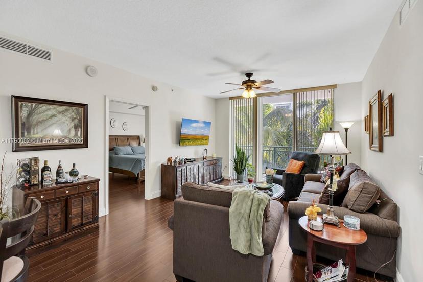 Picture of 510 NW 84Th Ave # 436, Plantation FL 33324