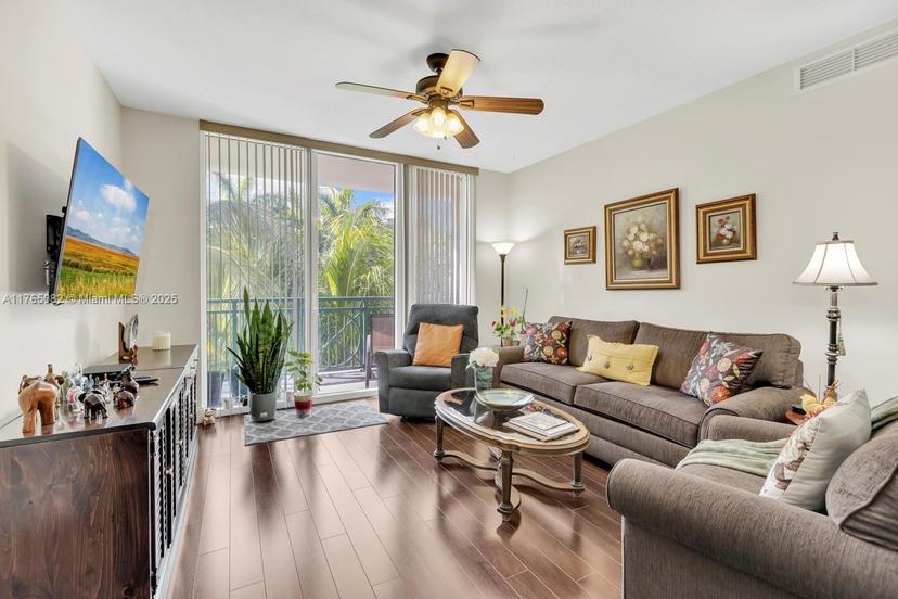 Picture of 510 NW 84Th Ave # 436, Plantation FL 33324
