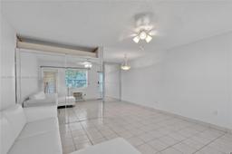 Picture of 15610 NE 6Th Ave # 5C, Miami, FL 33162