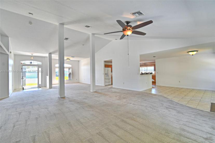 Picture of 707 Broadway Ave, Lehigh Acres FL 33976