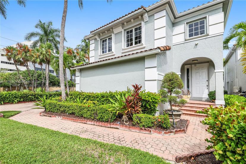 Picture of 3015 NE 208Th St, Aventura FL 33180