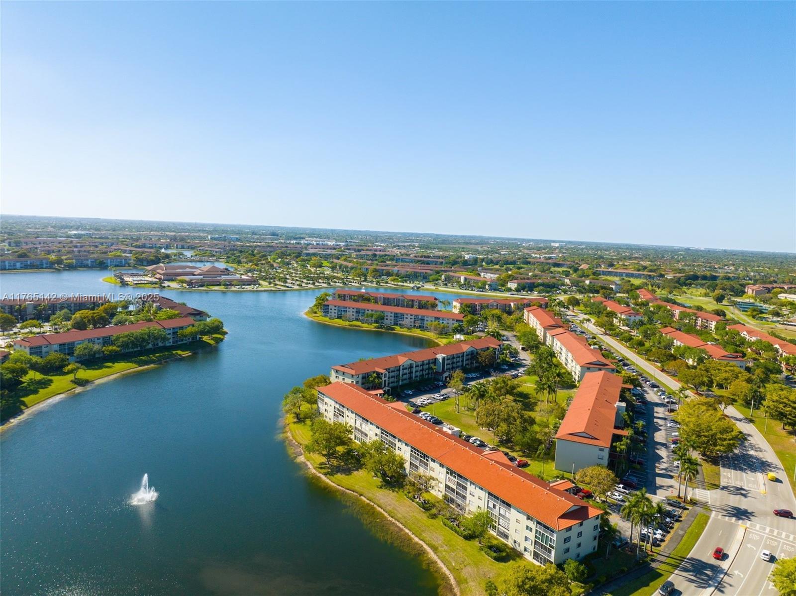 Picture of 12900 SW 13Th St # 211E, Pembroke Pines, FL 33027