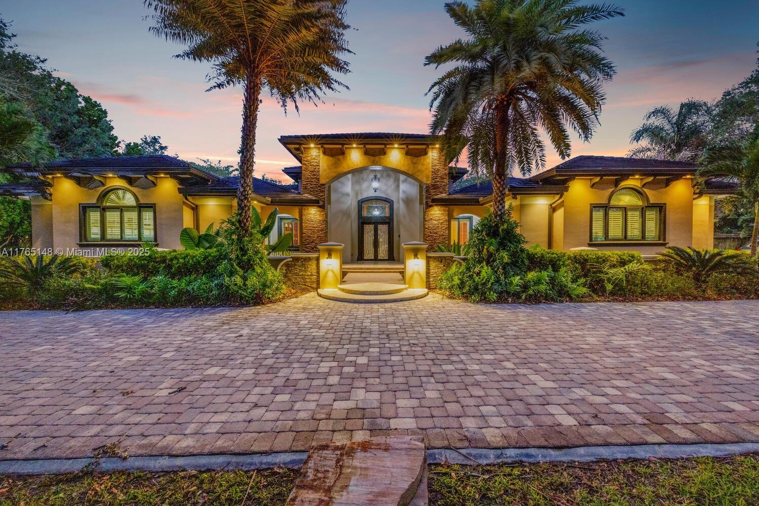 Picture of 9425 SW 94 Ct, Miami, FL 33176