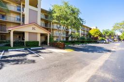Picture of 1300 SW 125Th Ave # 415K, Pembroke Pines, FL 33027