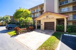 Picture of 1300 SW 125Th Ave # 415K, Pembroke Pines, FL 33027