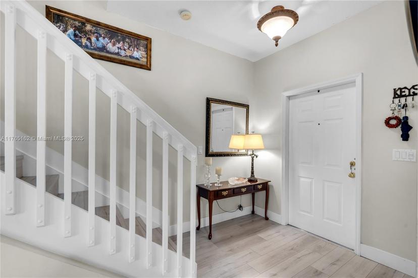 Picture of 1014 NW 100Th Ave # 7, Pembroke Pines FL 33024