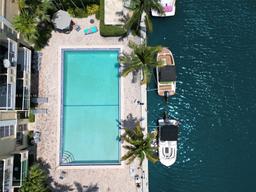 Picture of 2350 NE 135Th St # 1101, North Miami, FL 33181