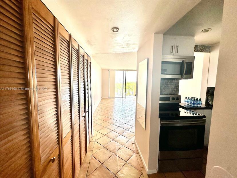 Picture of 2350 NE 135Th St # 1101, North Miami FL 33181
