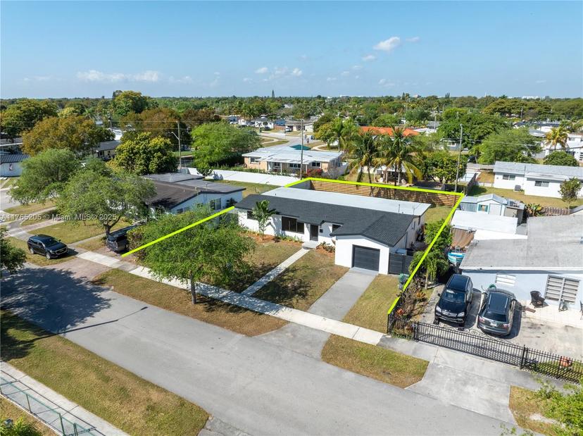 Picture of 19920 Holiday Rd, Cutler Bay FL 33157