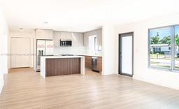 Picture of 19920 Holiday Rd, Cutler Bay, FL 33157